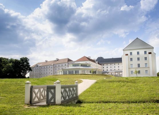 B&B HOTEL près de Disneyland Paris 1