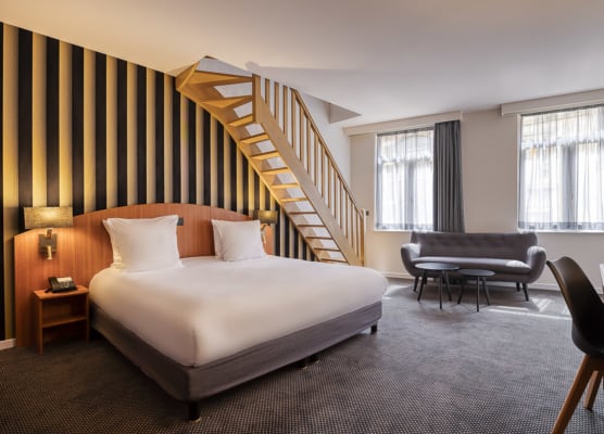 Aris Grand Place Hotel 1