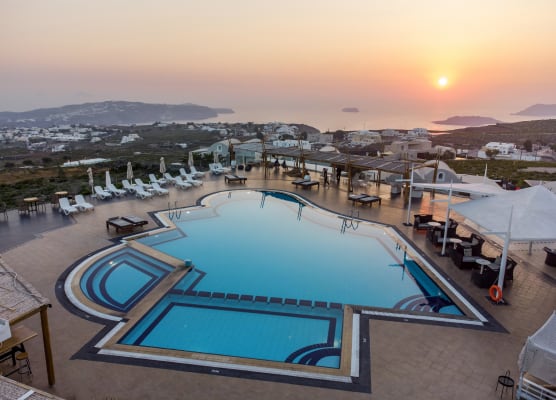 Smy Santorini Suites & Villas 1