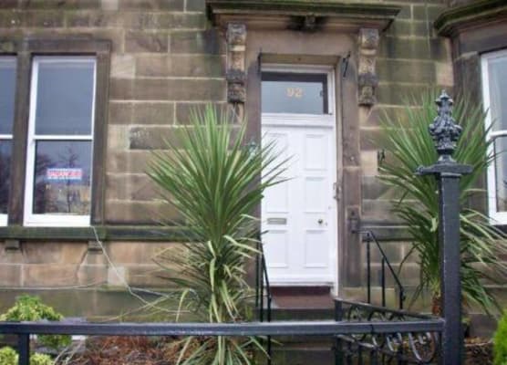 Edinburgh House Hotel 1