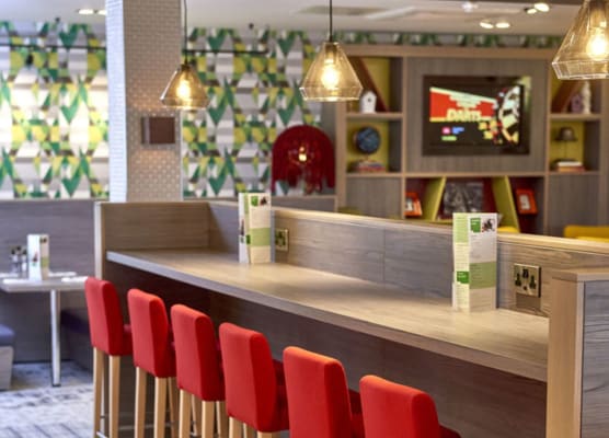 Holiday Inn NORTHAMPTON WEST M1, JCT 16 by IHG 1