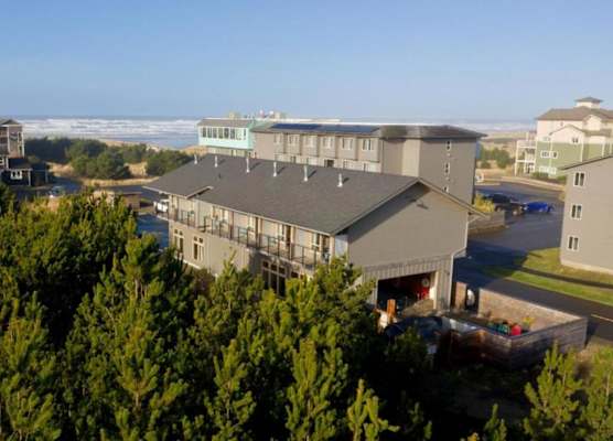 Adrift Hotel 1