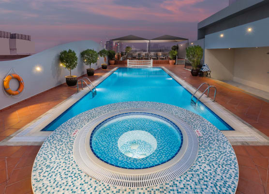 Savoy Crest Hotel Apartments 1