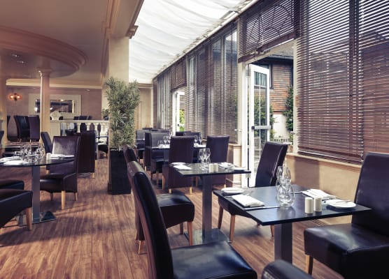 Mercure Dartford Brands Hatch Hotel & Spa 1