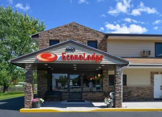 Econo Lodge Rochester I-90 & I-390 1