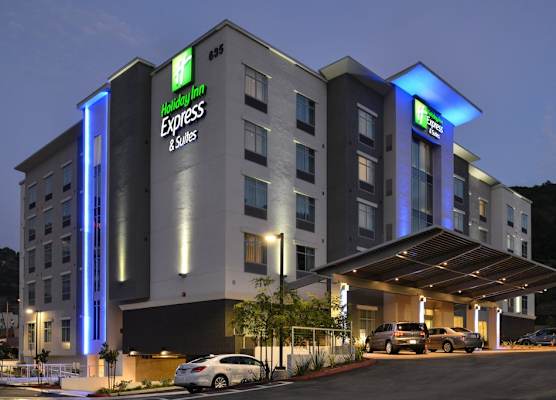 Holiday Inn Express & Suites SAN DIEGO - MISSION VALLEY by IHG 1