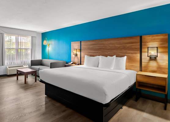 Clarion Inn Falls Church-Arlington 1