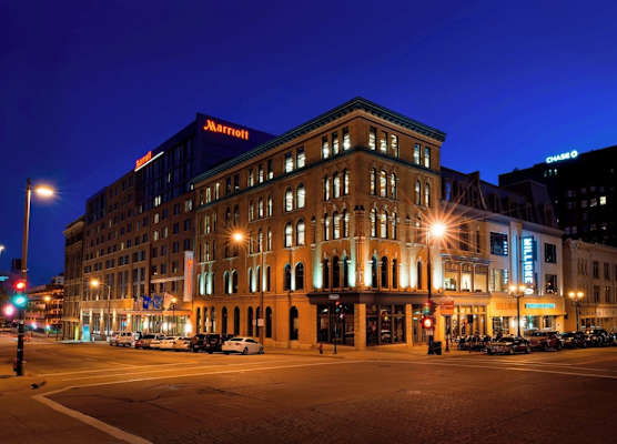Milwaukee Marriott Downtown 1