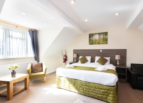 The Limes Country Lodge Hotel & Admiral Restaurant 1