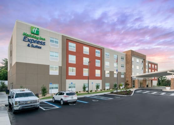 Holiday Inn Express & Suites ALACHUA - GAINESVILLE AREA by IHG 1