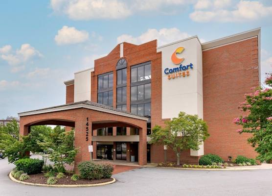 Comfort Suites Near Potomac Mills 1