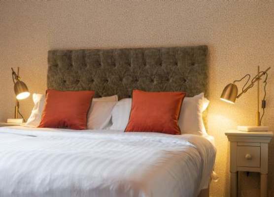 Host Stay Woodroffe Arms Hope Double Room 1 1