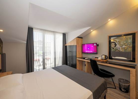 Grand Palace Hotel 1