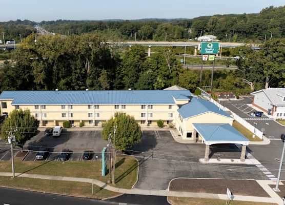 Quality Inn & Suites Danbury near University 1