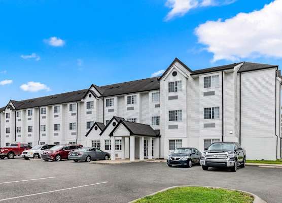 Quality Inn & Suites Nashville - Bellevue 1
