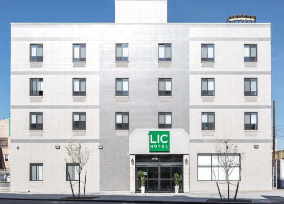 LIC Hotel 1