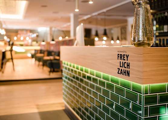 Weinhotel Freylich Zahn 1