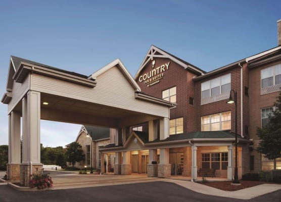 Country Inn & Suites by Radisson, Madison Southwest, WI 1