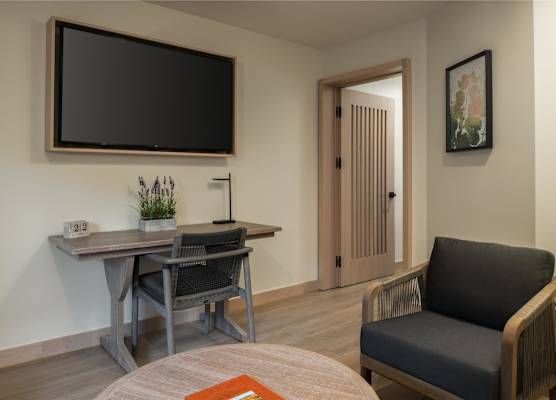 Embassy Suites by Hilton Napa Valley 1
