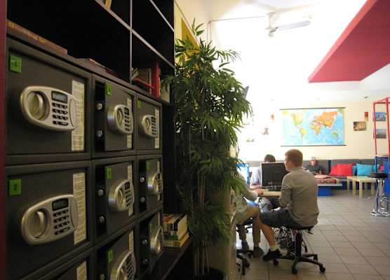 Westend City Hostel 1