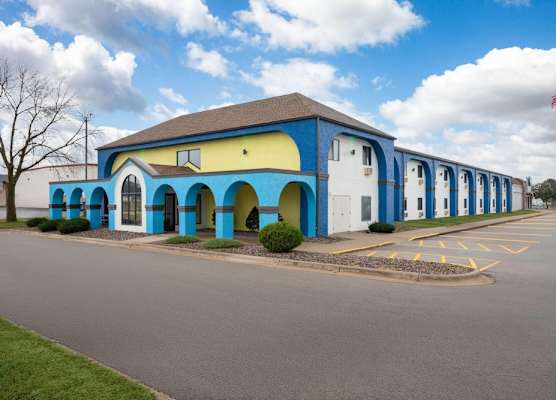 Days Inn by Wyndham Austin 1