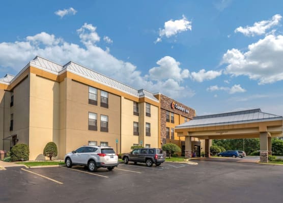 Comfort Inn Wings Stadium 1