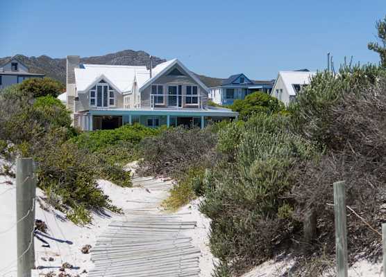Fin Whale Beach House 1
