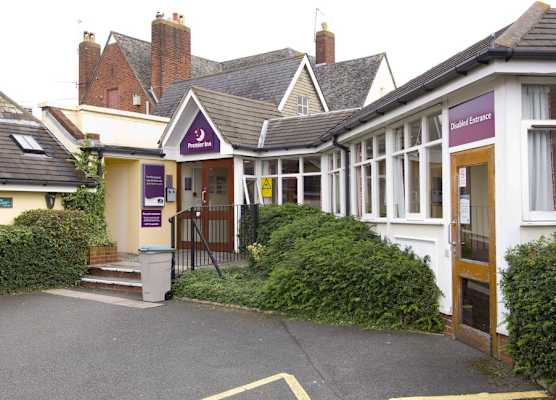 Premier Inn Exeter - Countess Wear 1