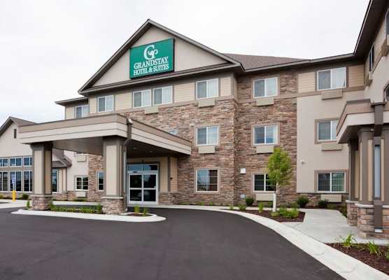 GrandStay Delano 1