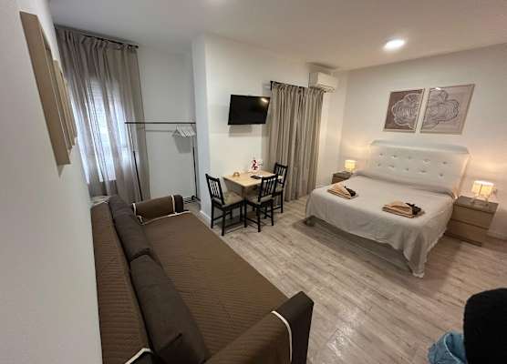 Habitaciones en Embajadores 1