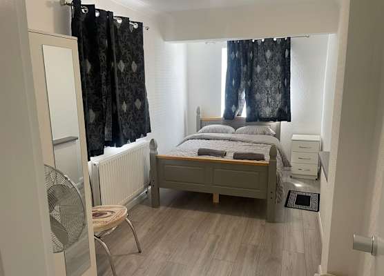 OYO Baraka Edgware 1