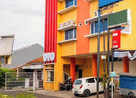 Karins Guesthouse Syariah RedPartner 1