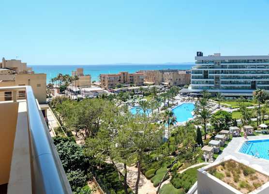 Cabot Tres Torres Apartamentos 1