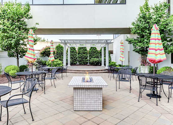 DoubleTree by Hilton Binghamton 1