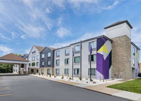 Spark by Hilton La Crosse Onalaska 1