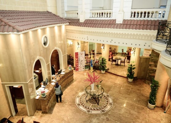 Cherry Maryski Hotel 1