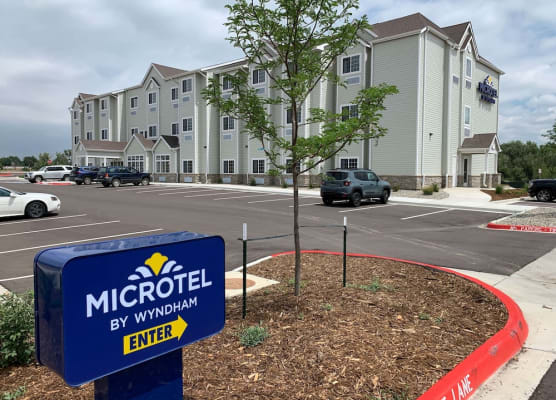 Microtel Inn & Suites by Wyndham Fountain Fort Carson 1