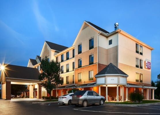 Best Western Plus Kalamazoo Suites 1