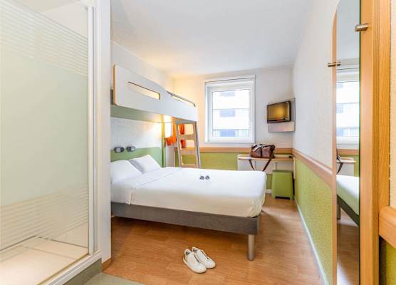 ibis budget Zurich City West 1