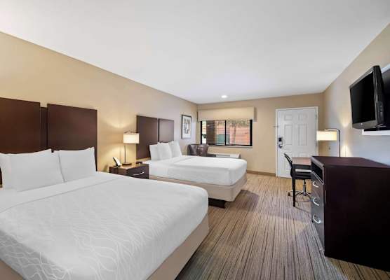 Best Western Cedar Inn 1