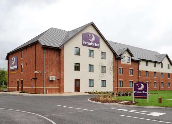Premier Inn Redditch North - A441 1