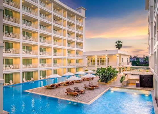 Chanalai Hillside Resort, Karon Beach 1