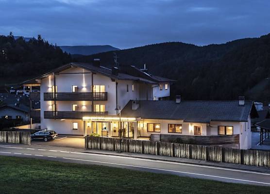 Martina Breakfast Lodge 1