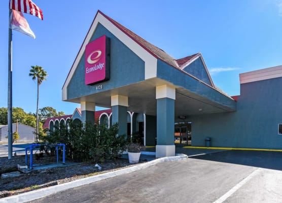 Econo Lodge 1