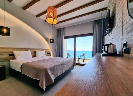 Enjoy Lichnos Bay Village, Camping, Hotel and Apartments 1