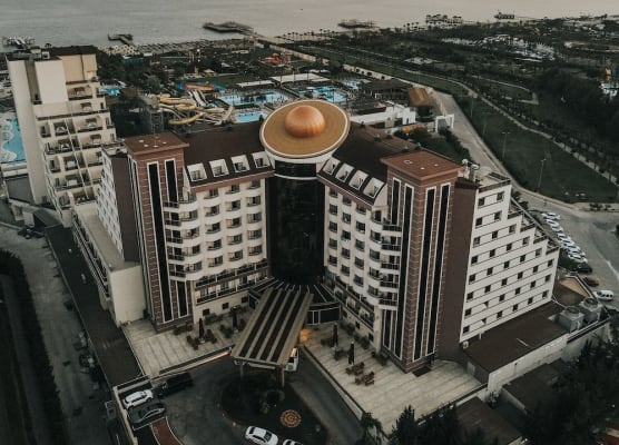 Saturn Palace Resort 1