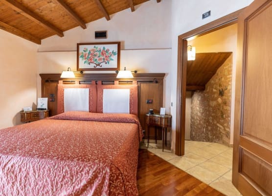 Relais Abbazia Santa Anastasia Resort & Winery 1