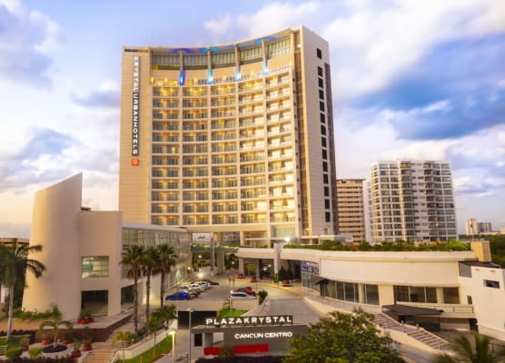 Krystal Urban Cancun & Beach Club 1