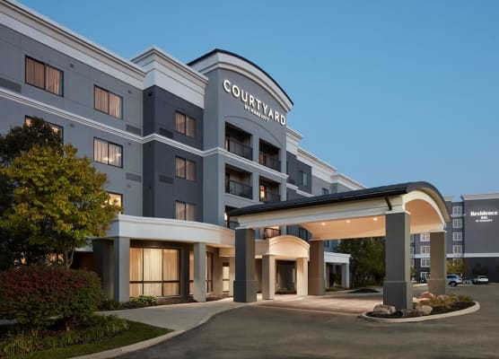 Courtyard by Marriott Mississauga-Airport Corporate Centre West 1