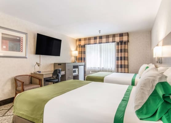 GuestHouse Inn & Suites Poulsbo 1